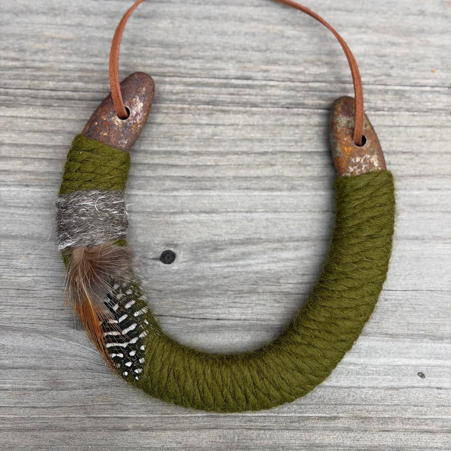 Lucky Horseshoe No. 61