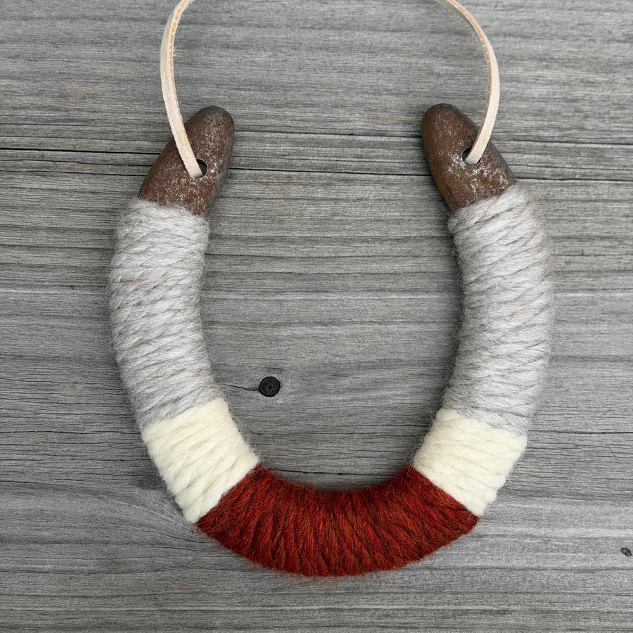 Lucky Horseshoe No. 64
